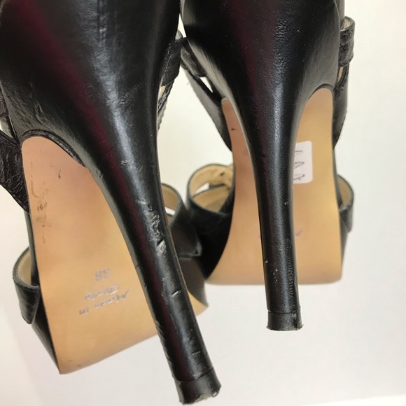 Formentini T-Strap Platform Sandals. Size 8 - Picture 8 of 8